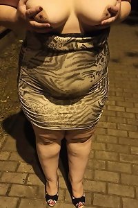 Voluptuous BBW seductively takes off lingerie
